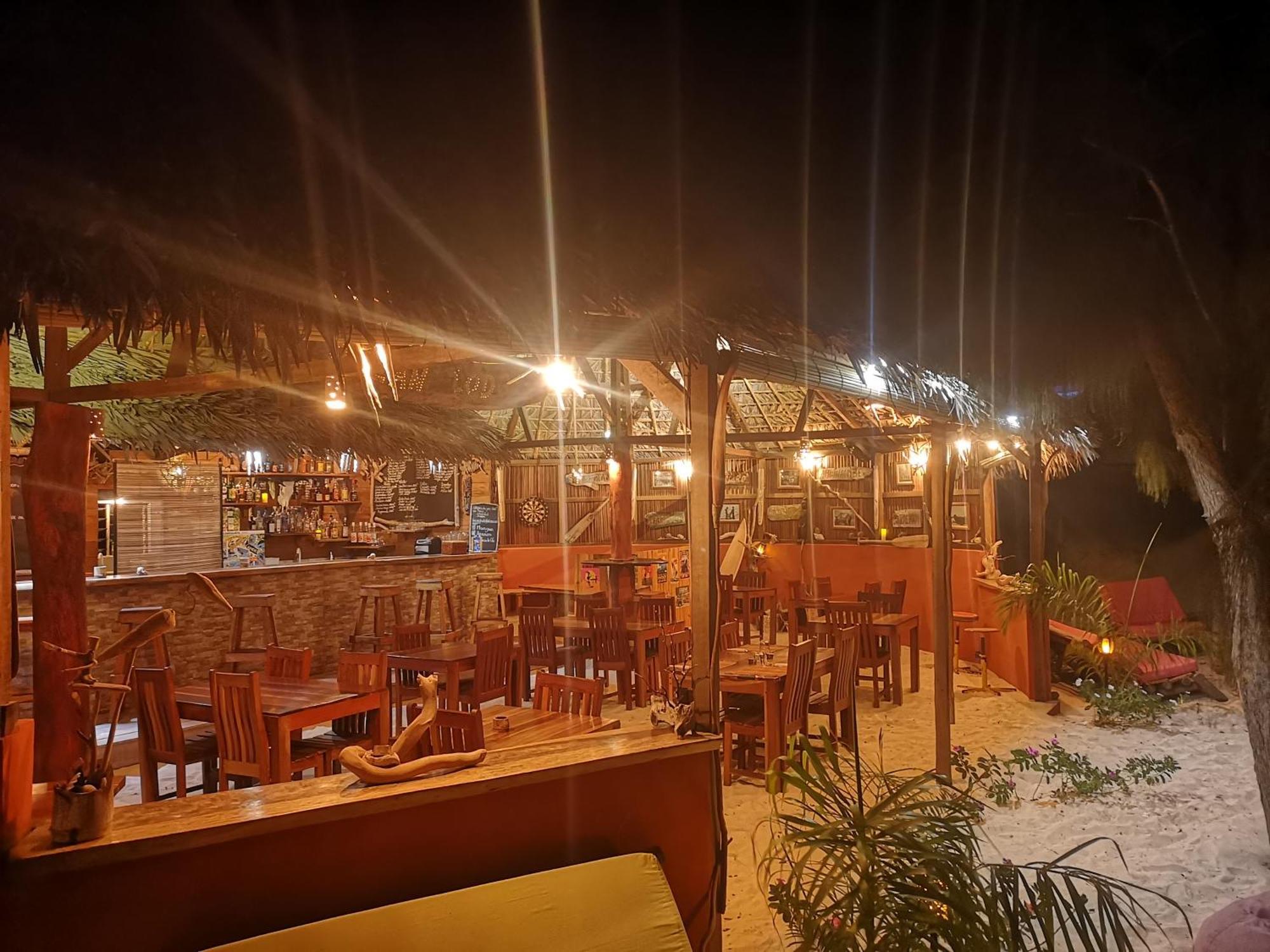 Ocean Lodge Kite & Windsurf Antsiranana Ngoại thất bức ảnh